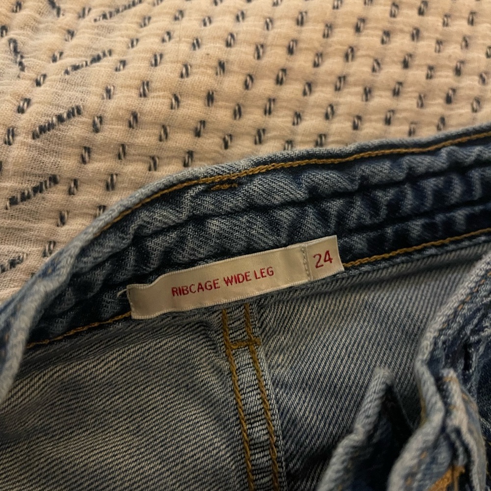 Levi’s Ribcage wide leg - Picture 3 of 6